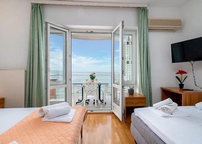 Jerkan 17 By Interhome بودْسْتغانا