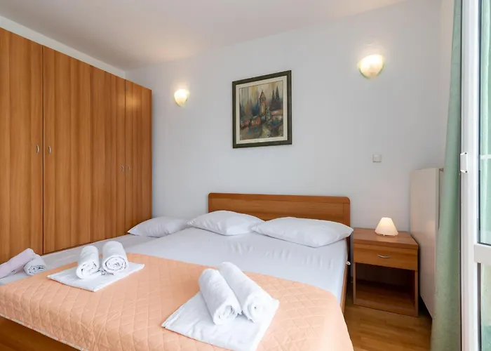 Jerkan 17 By Interhome