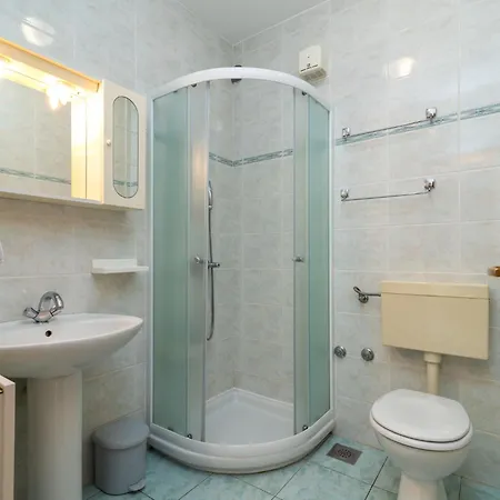 Jerkan 17 By Interhome Podstrana