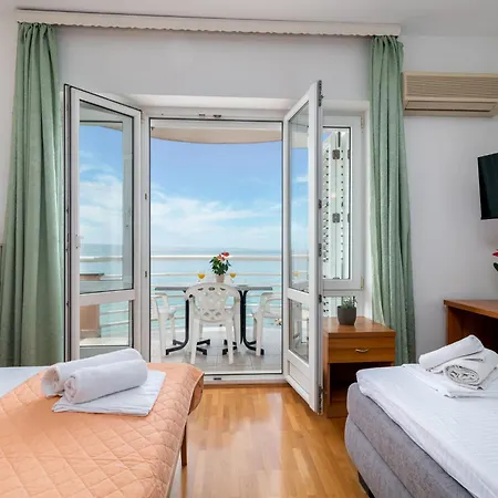 Jerkan 17 By Interhome Podstrana